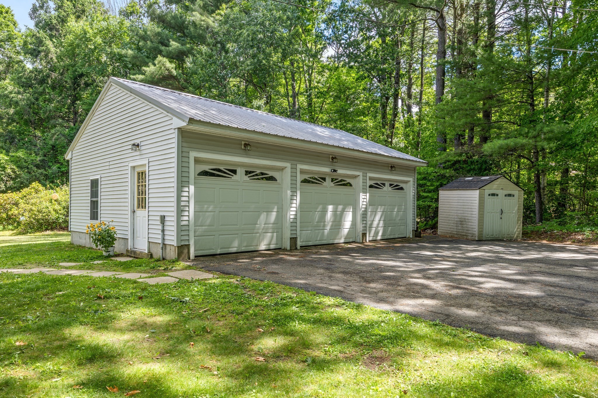 294 North Valley Road Property Photo 15