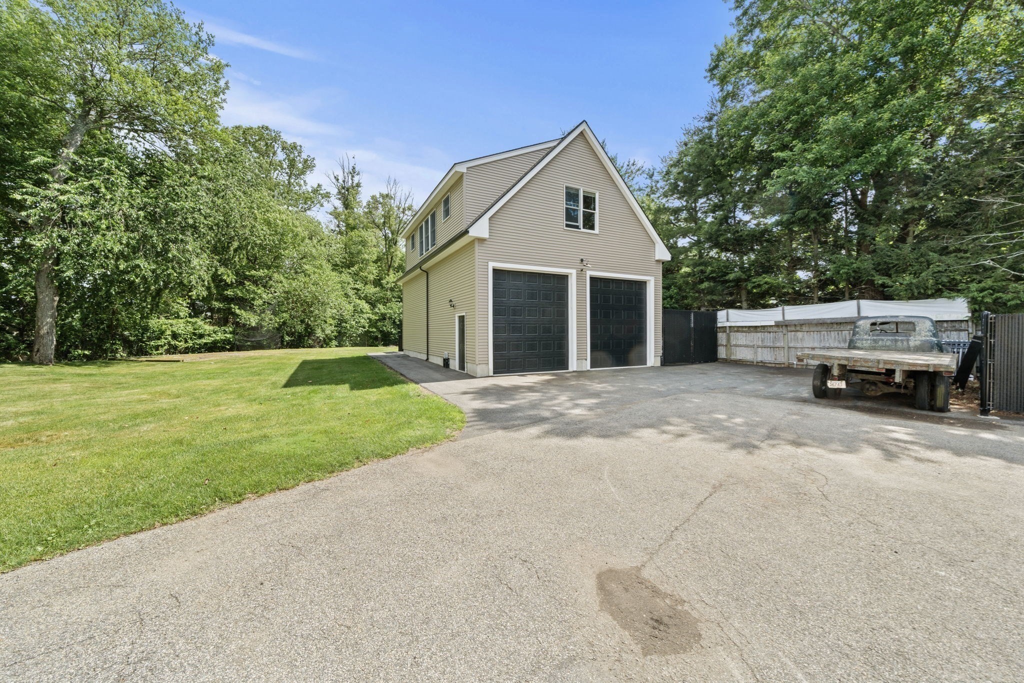 1 Toms Way Property Photo 6