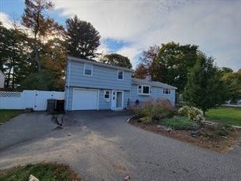 5 Greenleaf Cir Property Photo 2