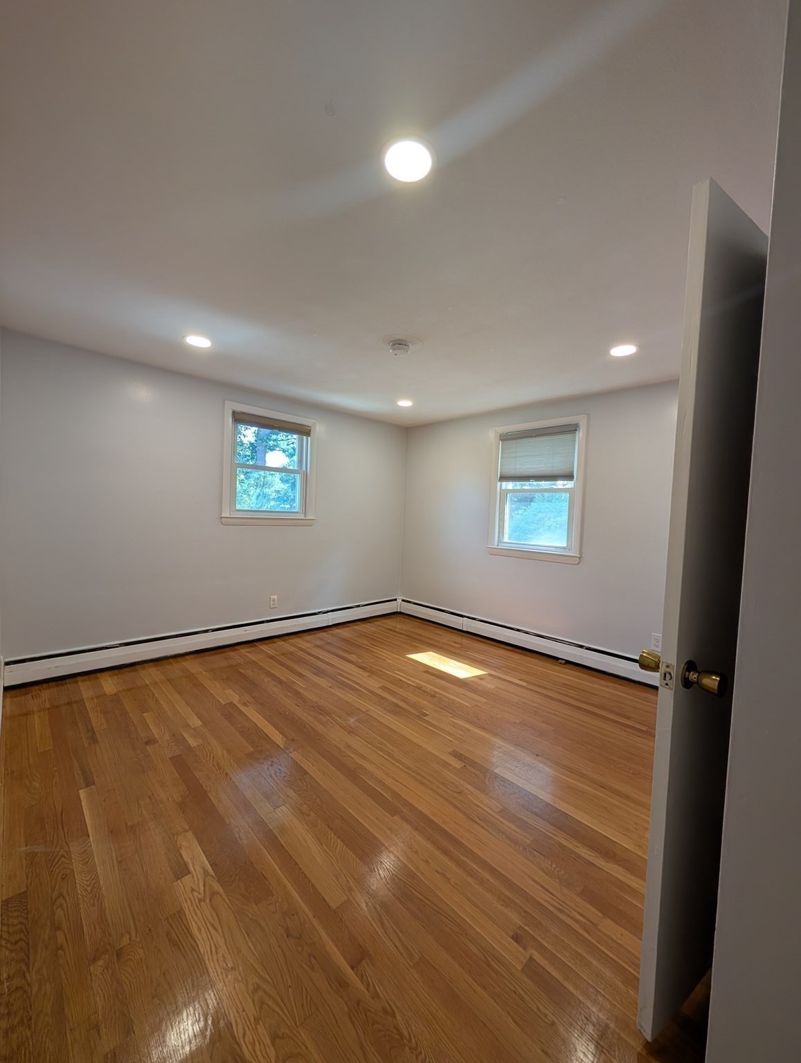 5 Greenleaf Cir Property Photo 13
