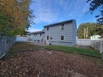 5 Greenleaf Cir Property Photo 16