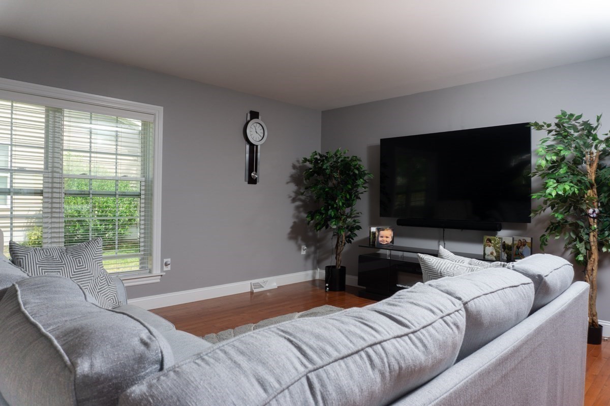 4 Leslie Court Property Photo 7
