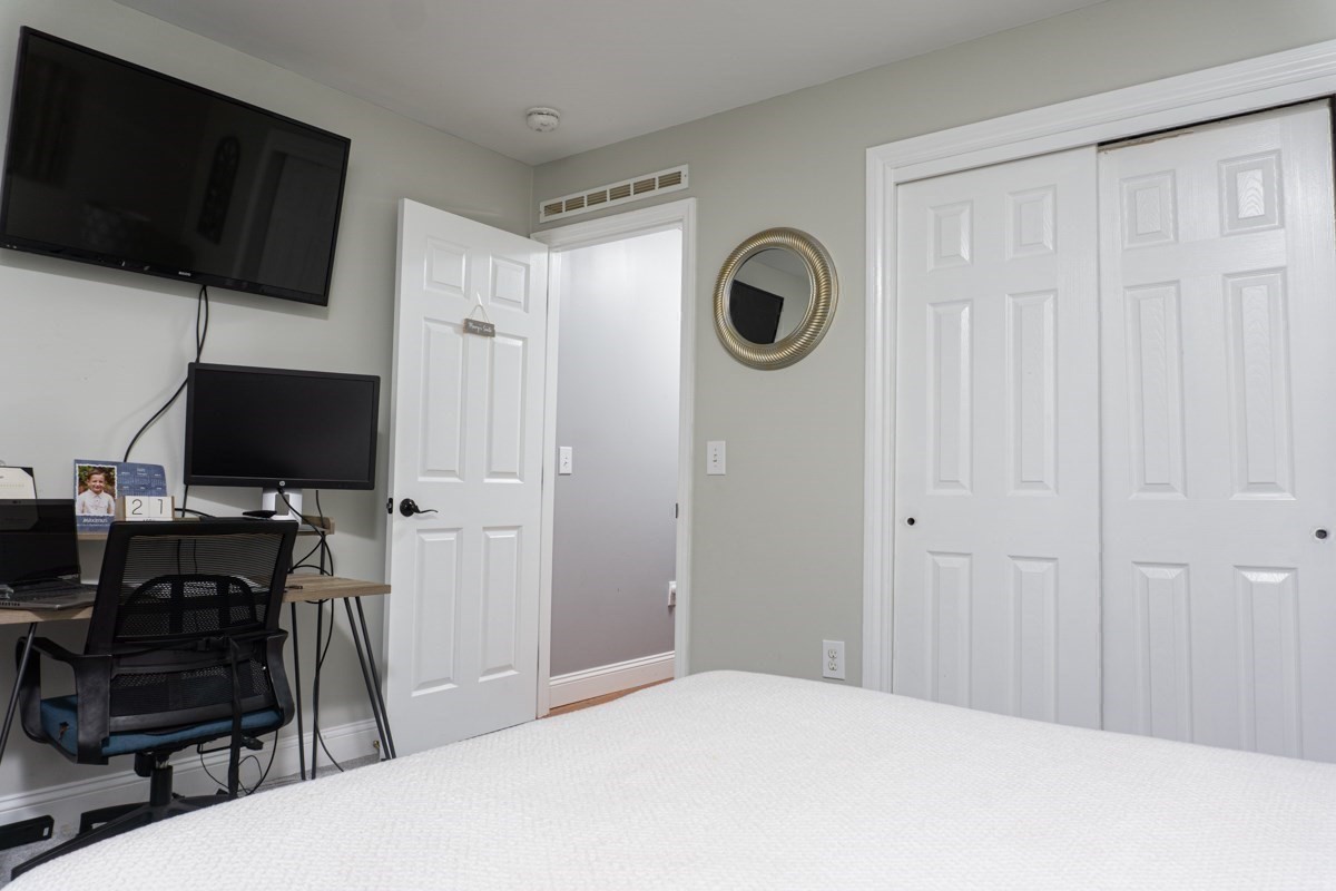4 Leslie Court Property Photo 23