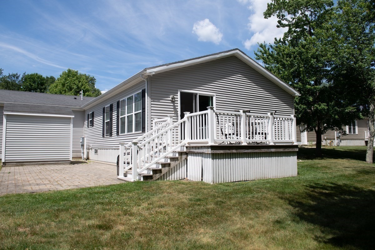 4 Leslie Court Property Photo 28