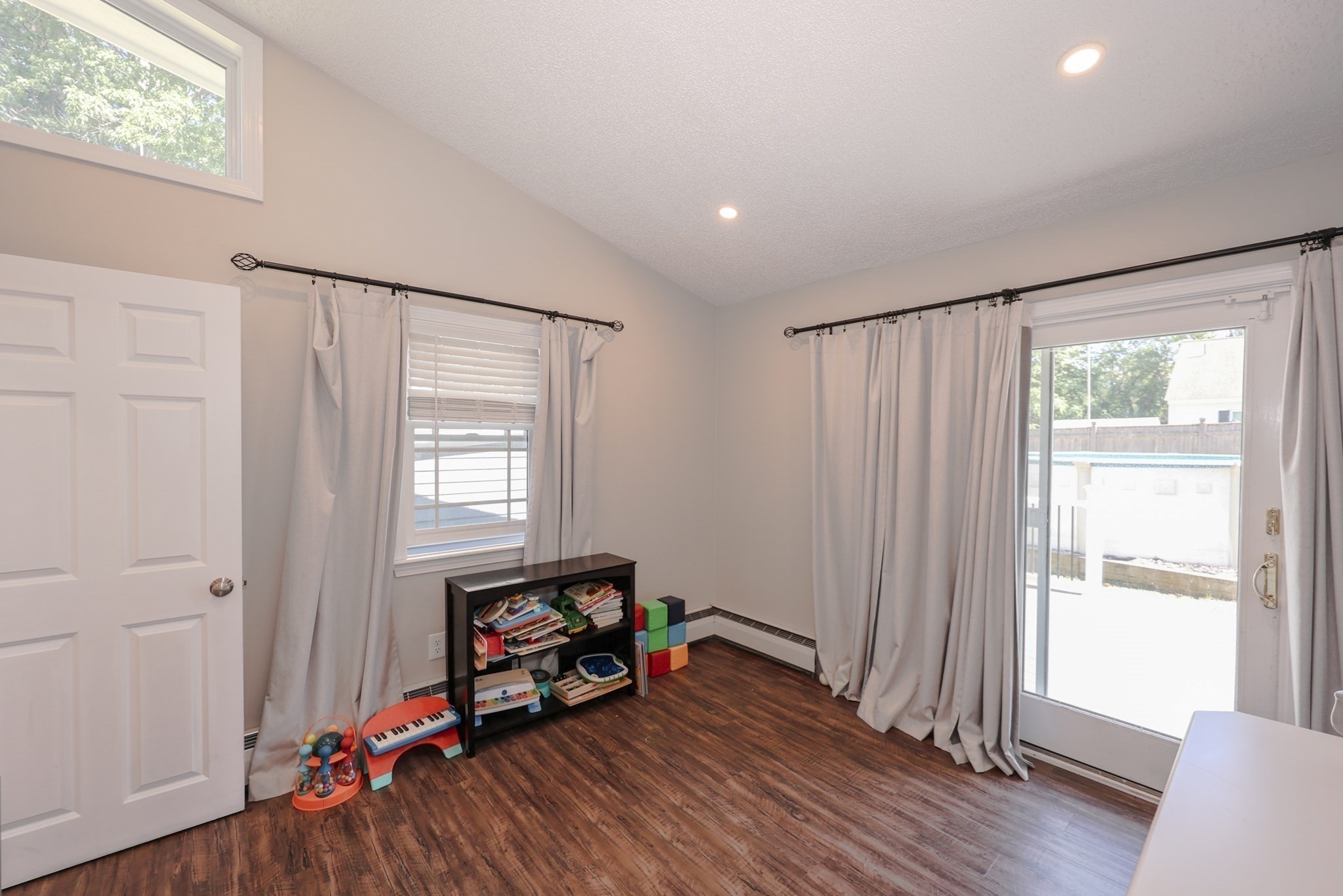 86 Meadowbrook Road Property Photo 14