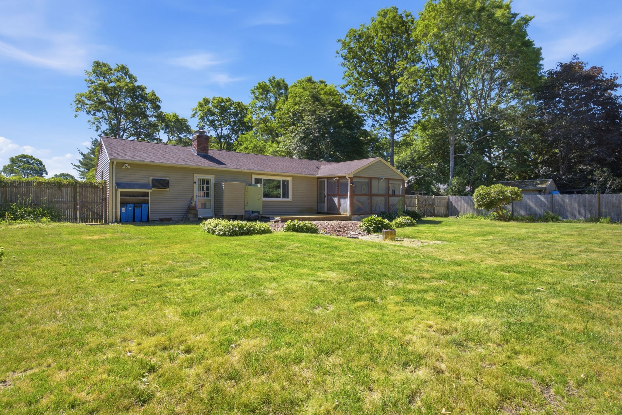179 Sheaffer Rd Property Photo 4