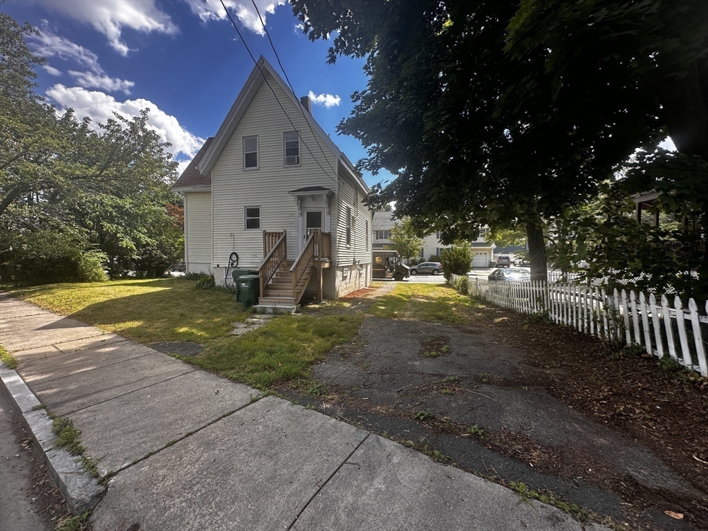 44 Jerome St Property Photo 2
