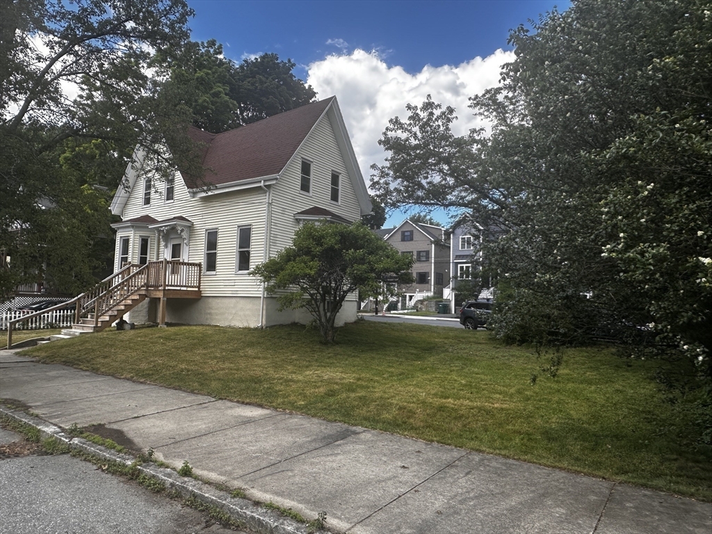 44 Jerome St Property Photo 3