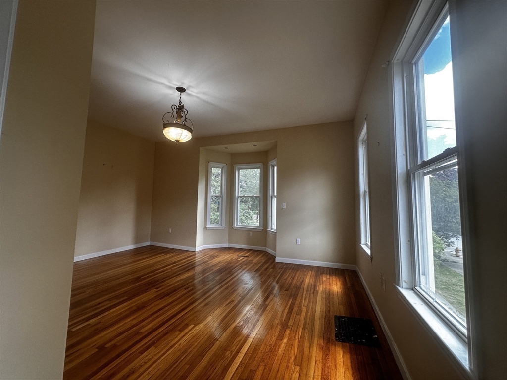44 Jerome St Property Photo 6