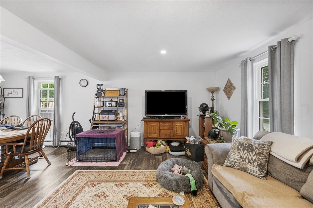 45 Chestnut St Property Photo 27