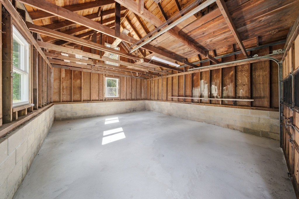 286 Blackstone St Property Photo 25