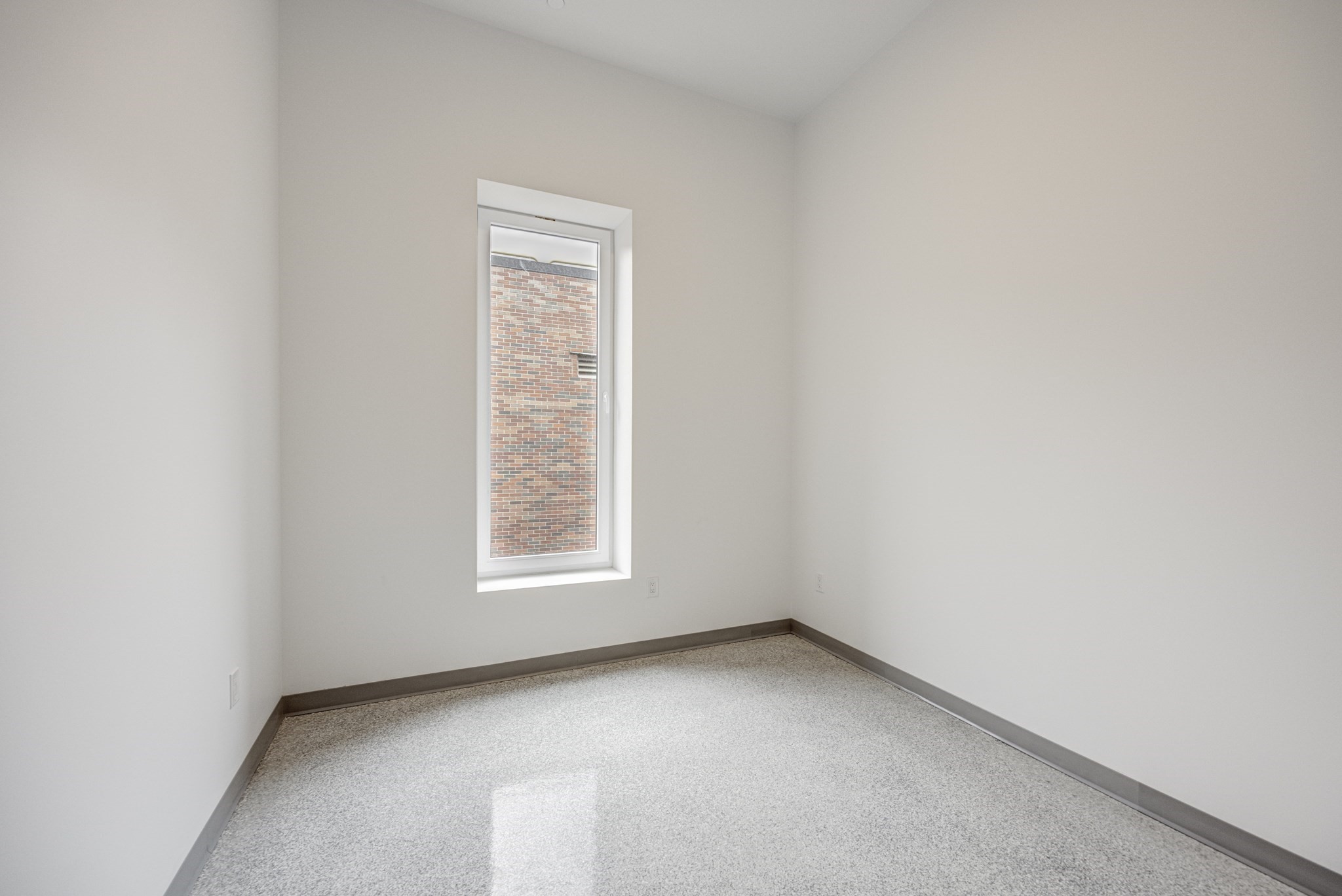 80 Middlesex St # 105 Property Photo 11