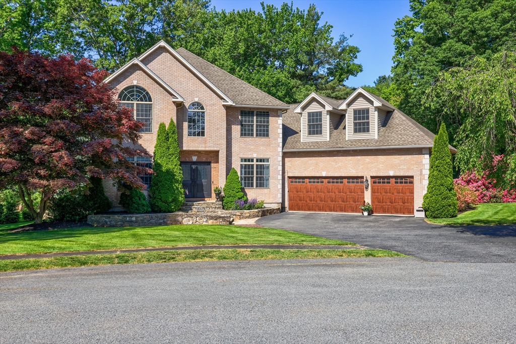 10 Strawberry Knoll Dr Property Photo 1