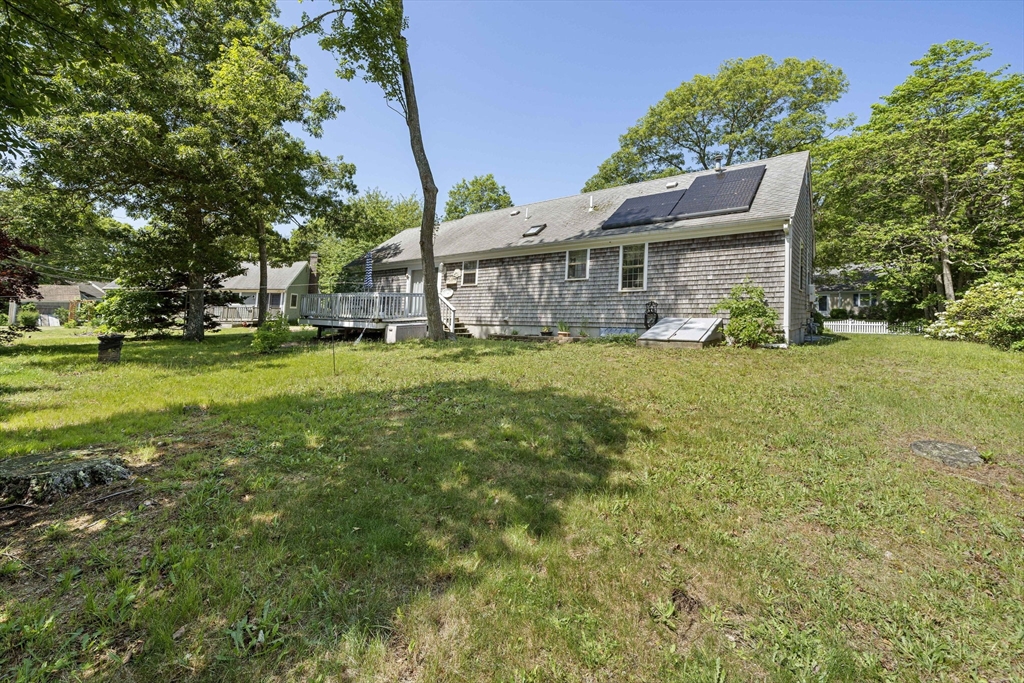 16 Lexington Dr Property Photo 22