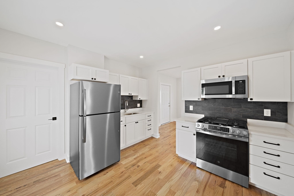 57 Orchardfield St Property Photo 3