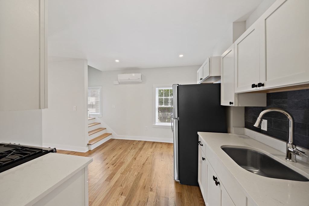 57 Orchardfield St Property Photo 4