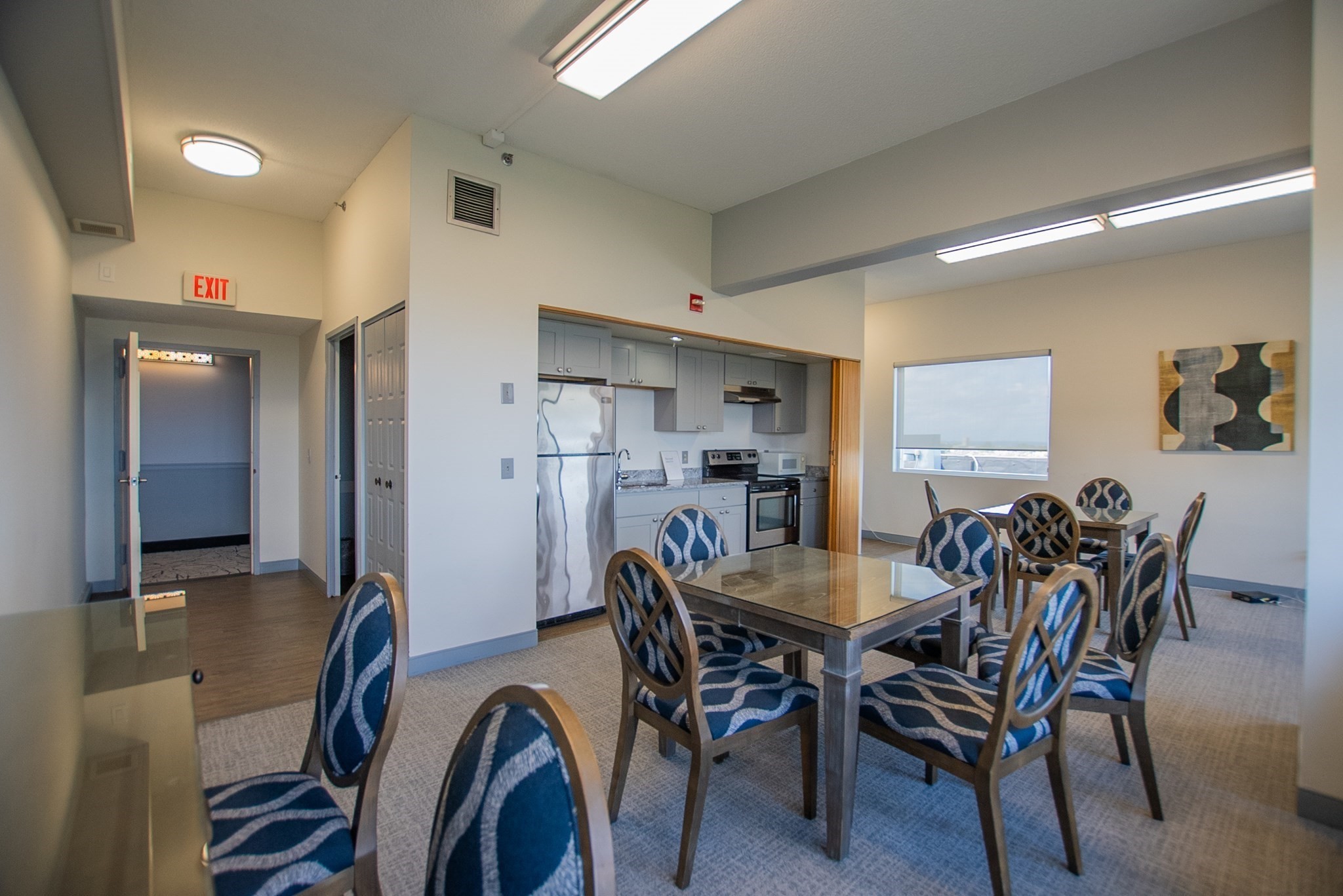 250 Hammond Pond Parkway # 102n Property Photo 37