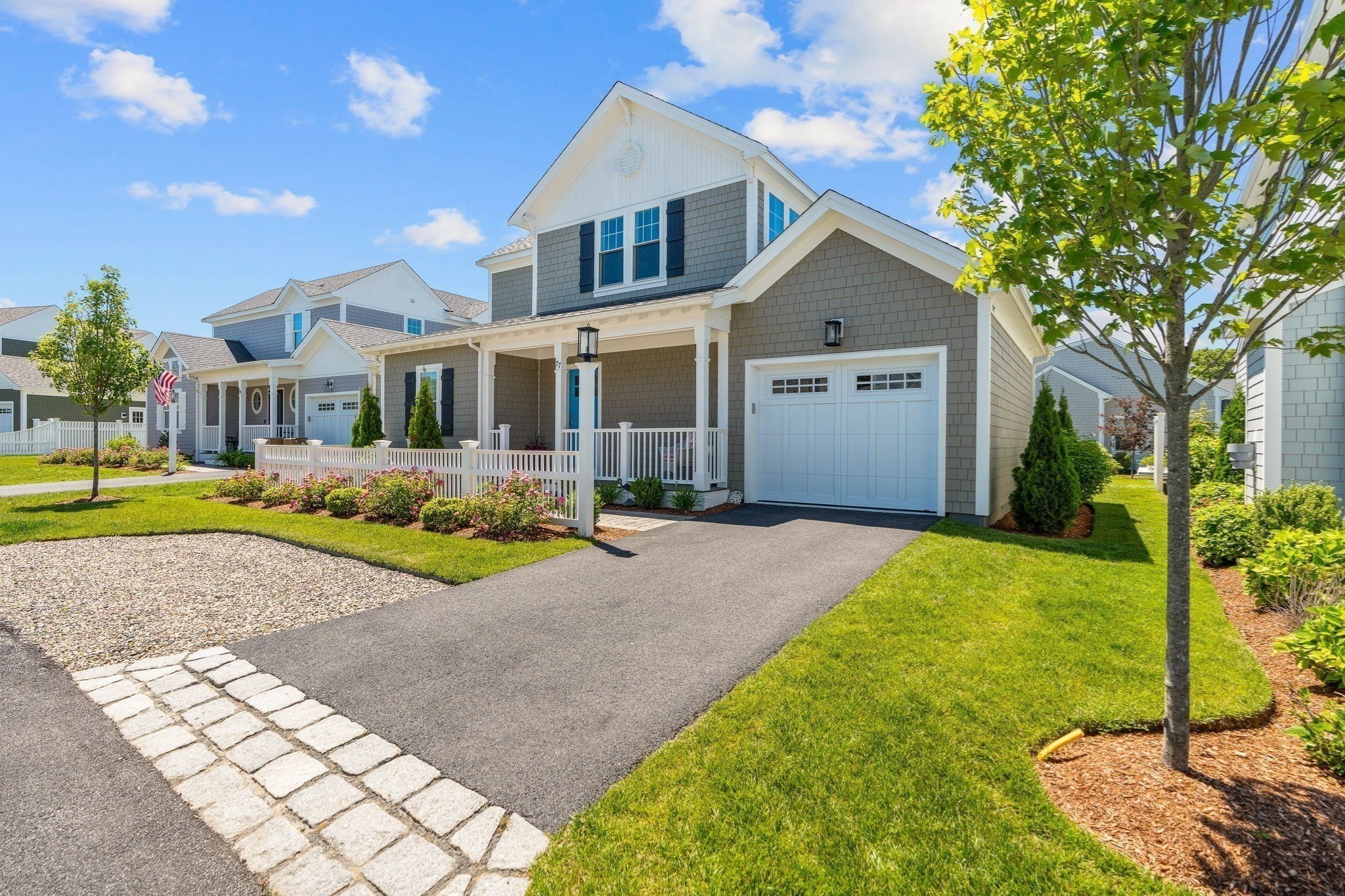 77 Cobblestone Circle Property Photo 1