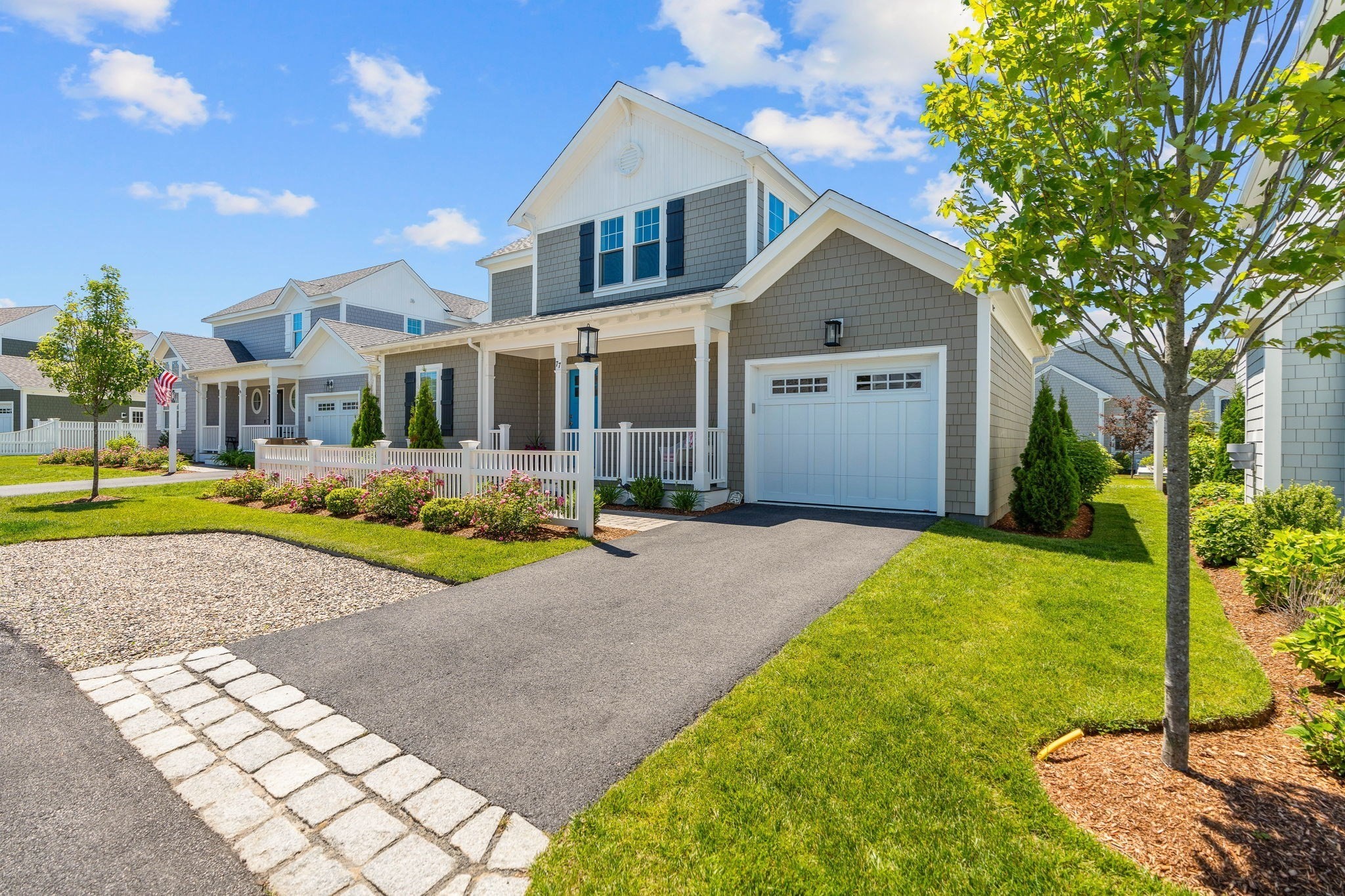 77 Cobblestone Circle Property Photo 2