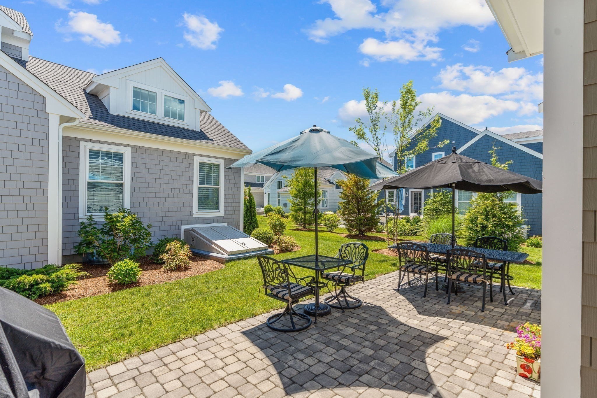 77 Cobblestone Circle Property Photo 18