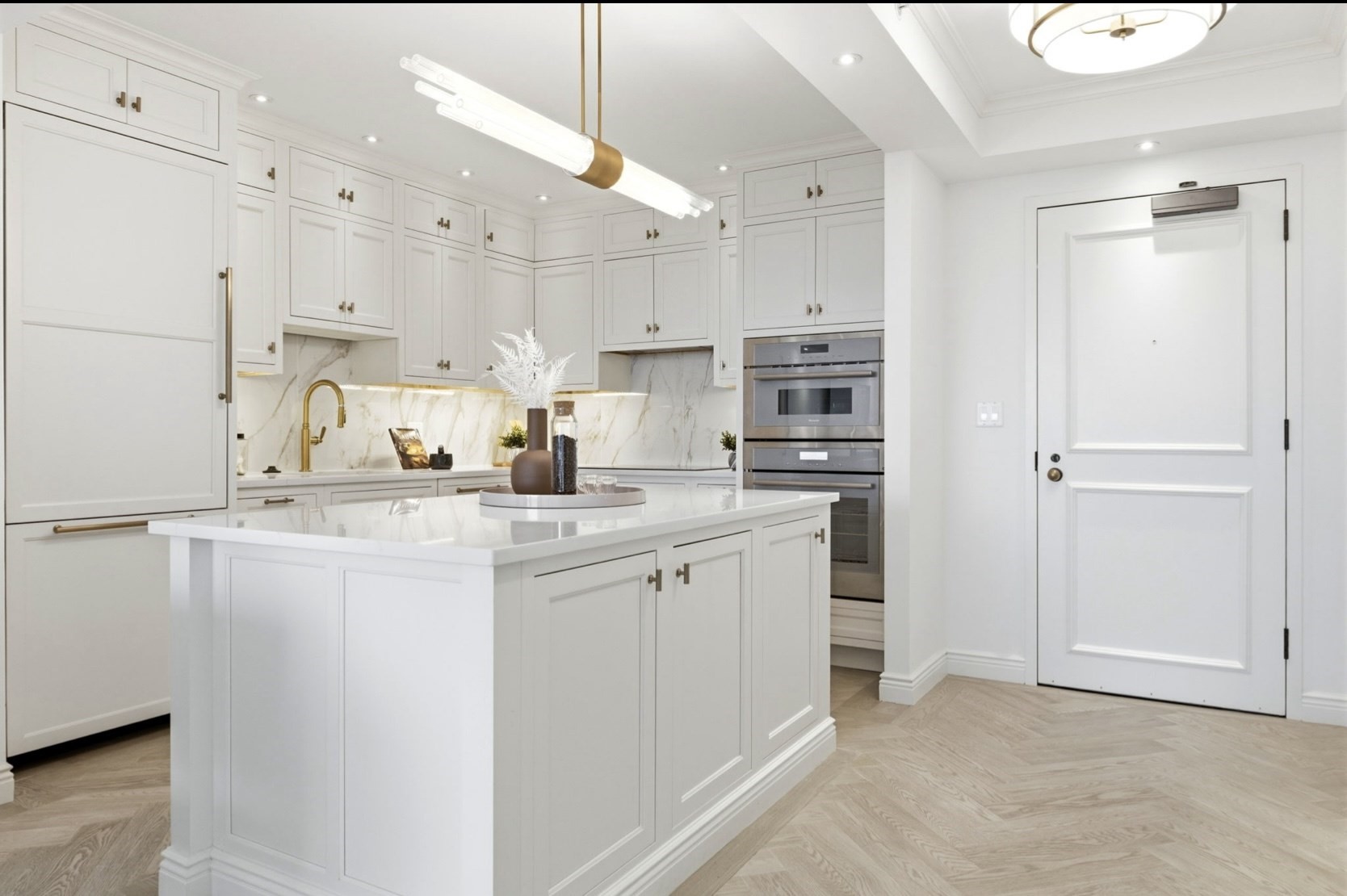 220 Boylston # 1004 Property Photo 2