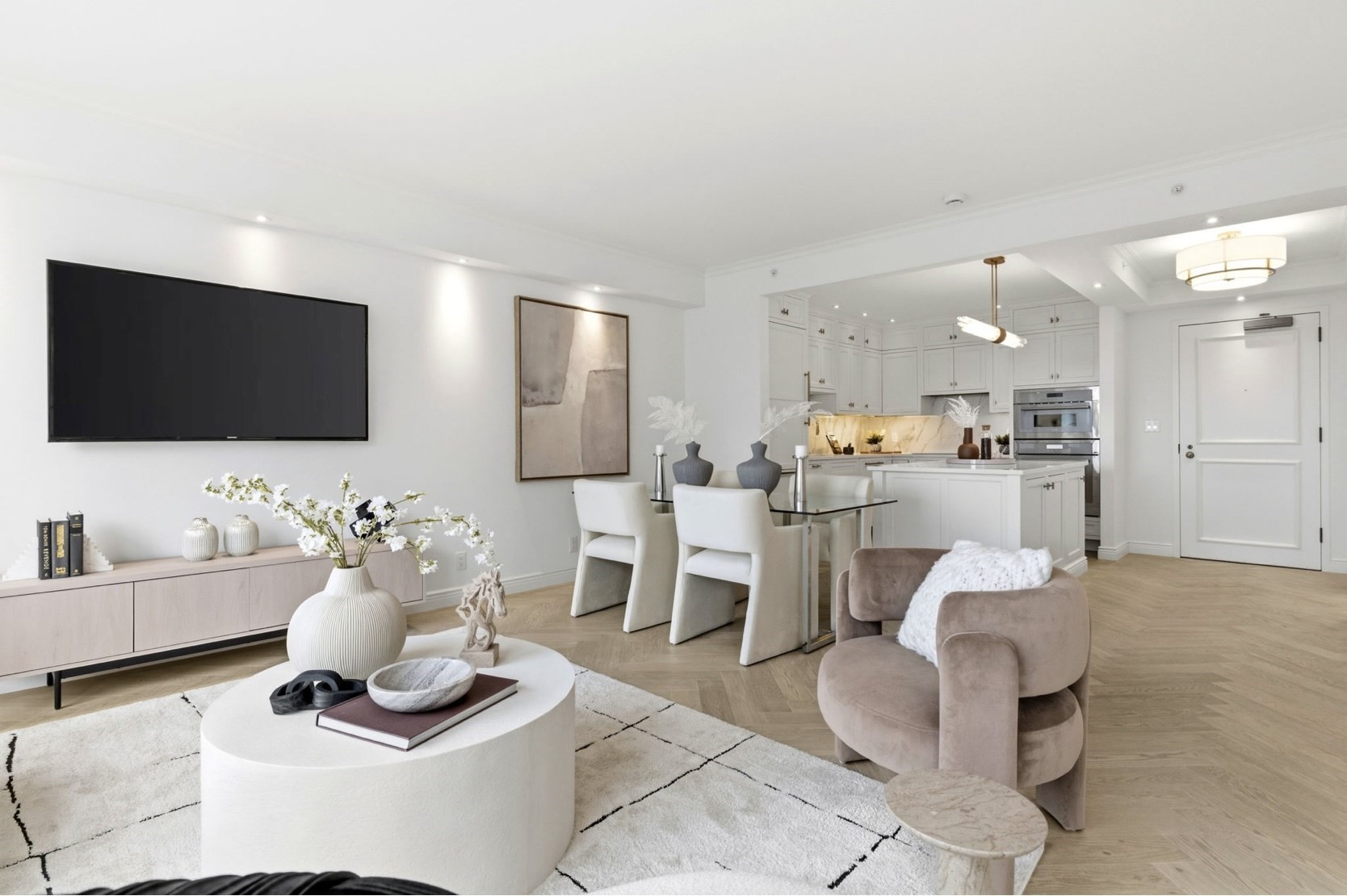 220 Boylston # 1004 Property Photo 6
