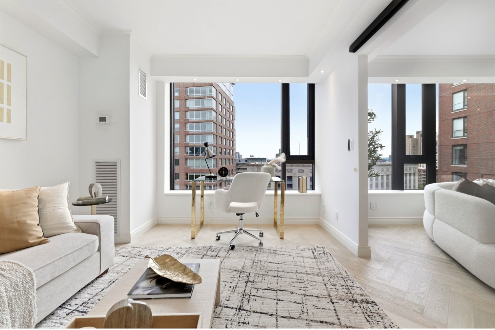220 Boylston # 1004 Property Photo 12