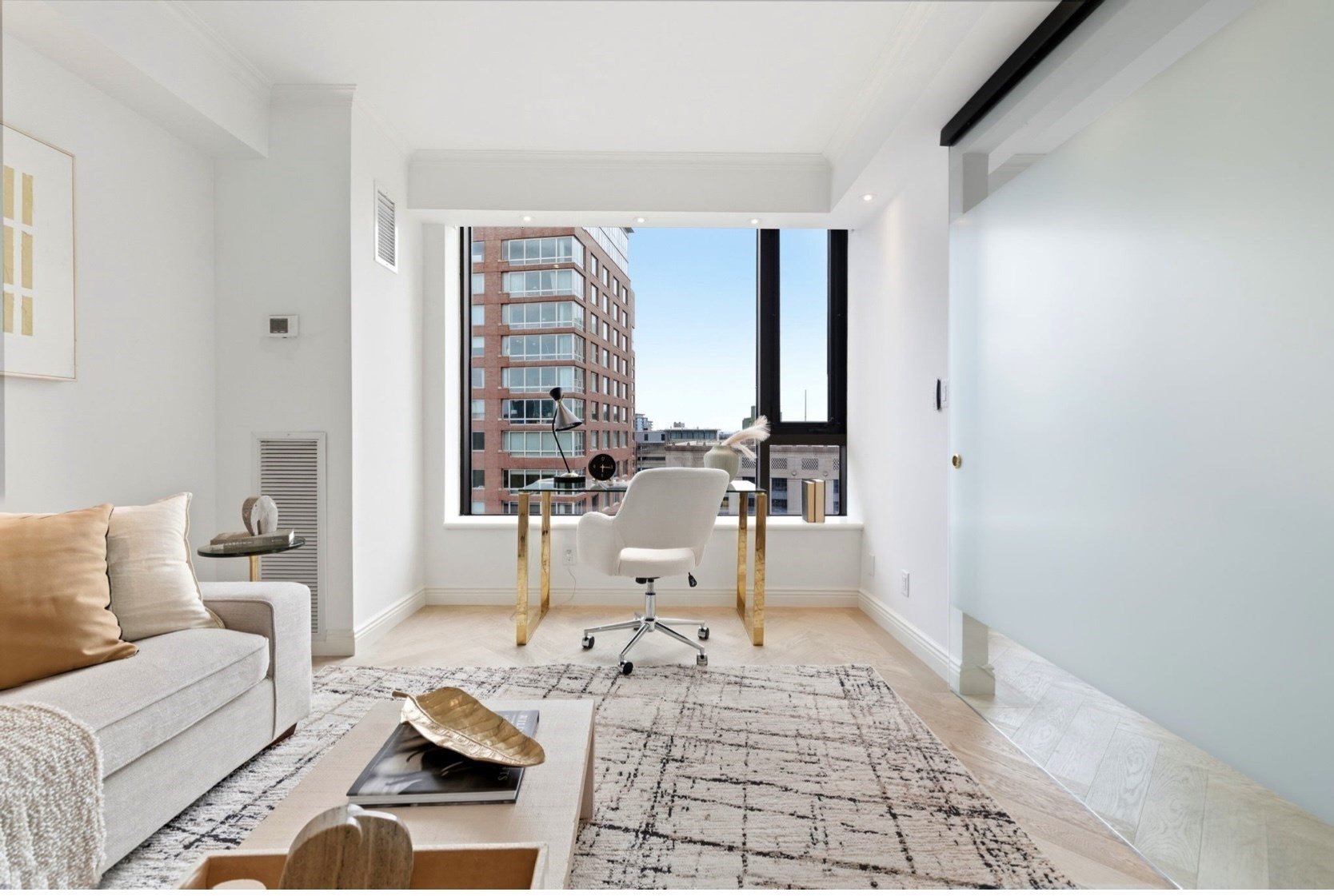 220 Boylston # 1004 Property Photo 14