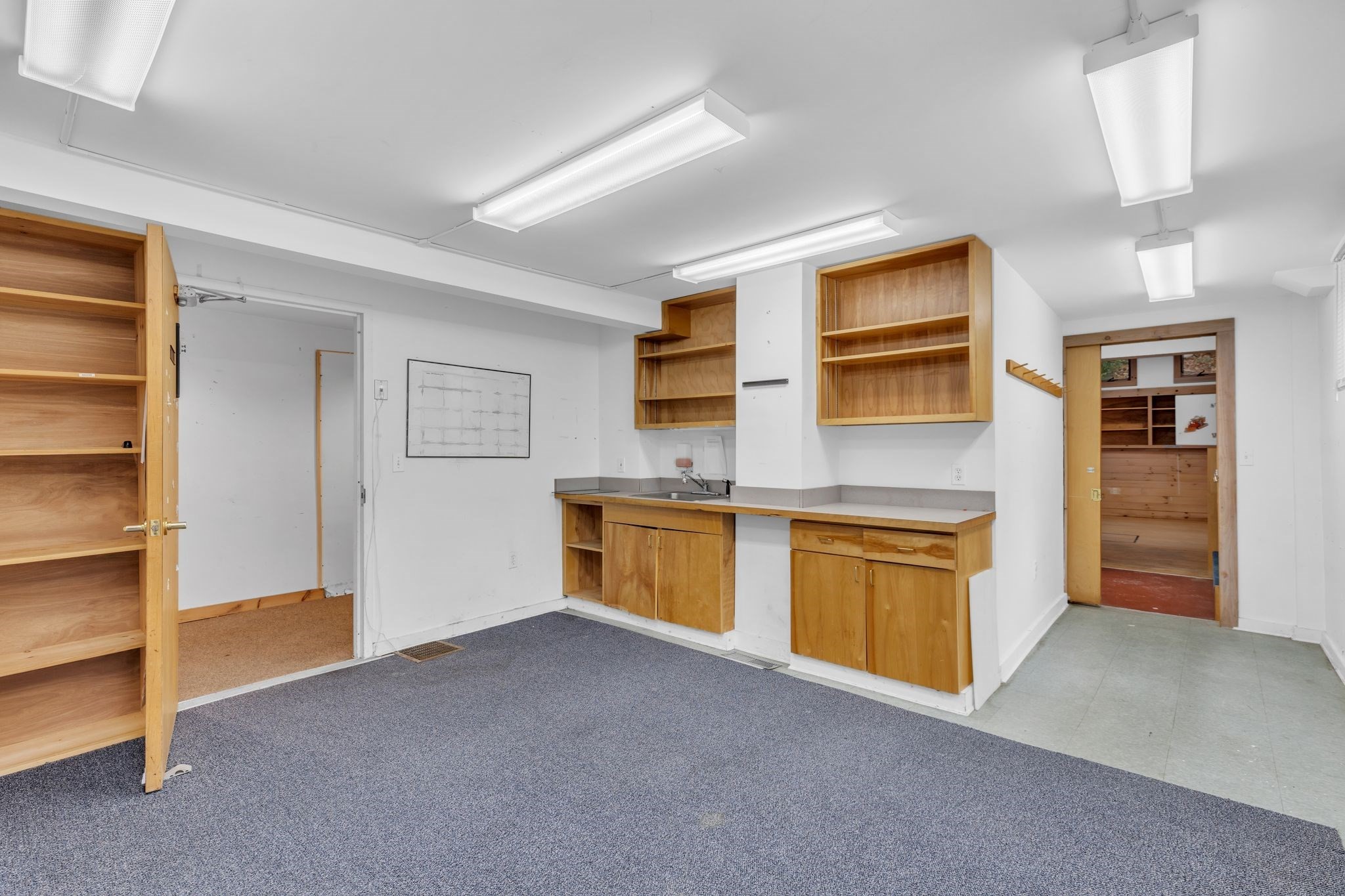 9 Russell Rd Property Photo 12