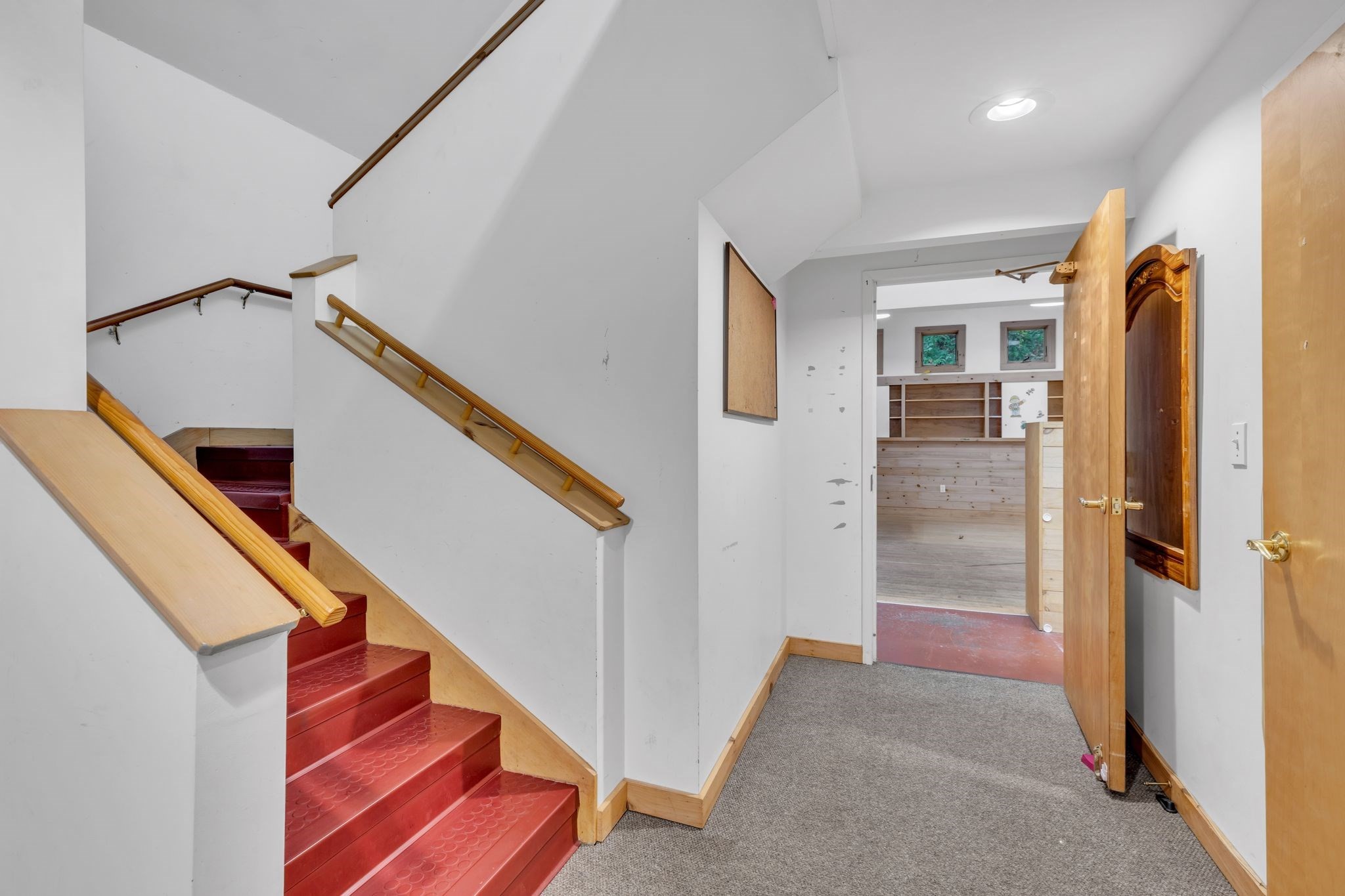 9 Russell Rd Property Photo 22