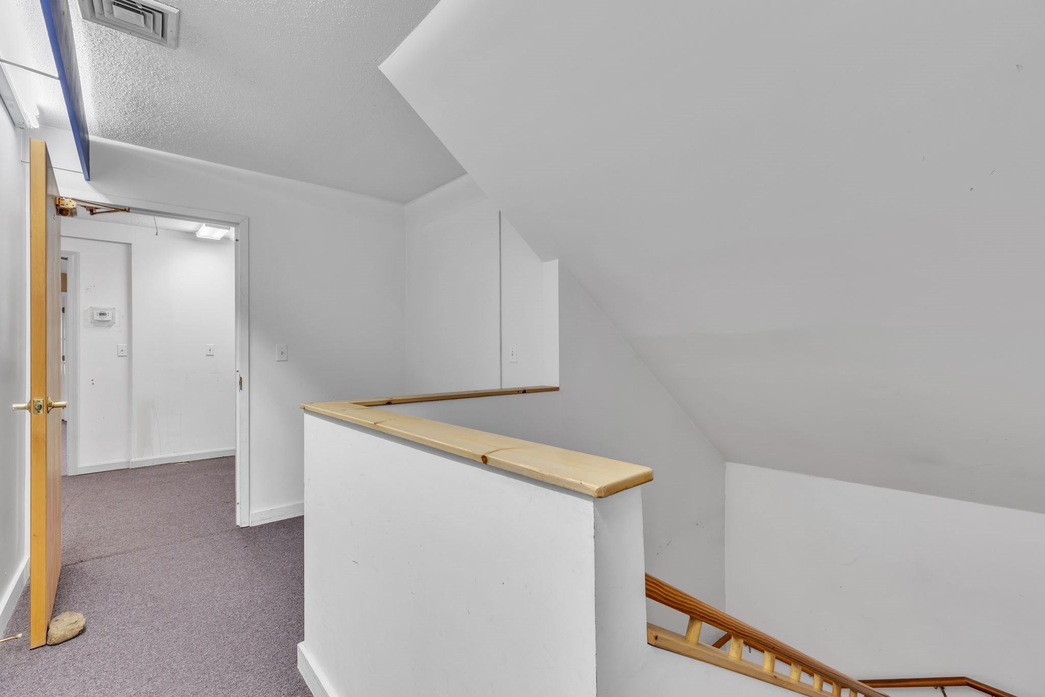 9 Russell Rd Property Photo 23