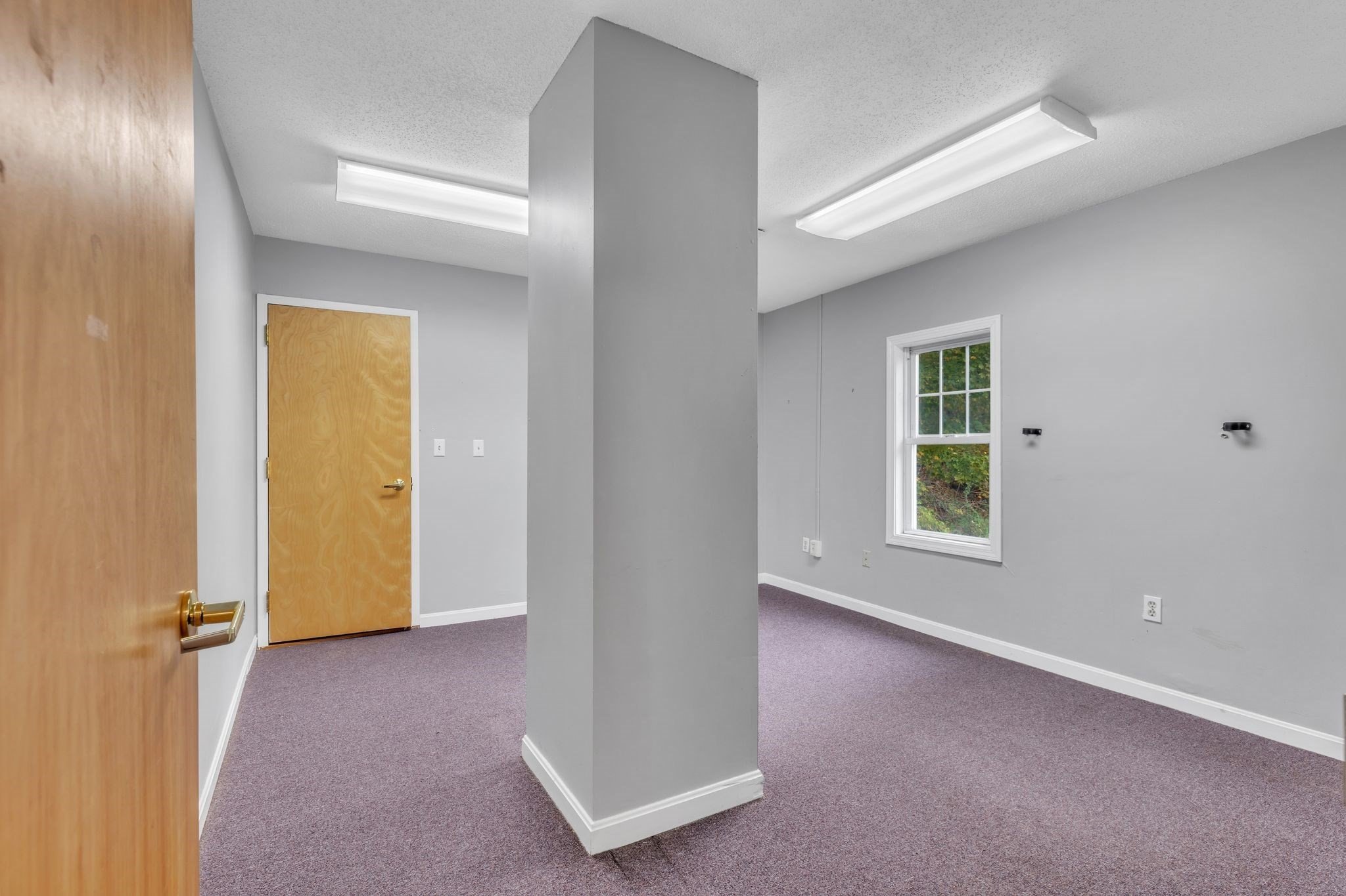 9 Russell Rd Property Photo 27