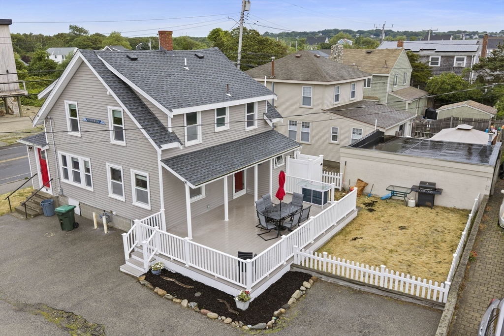 766 Ocean St Property Photo 1