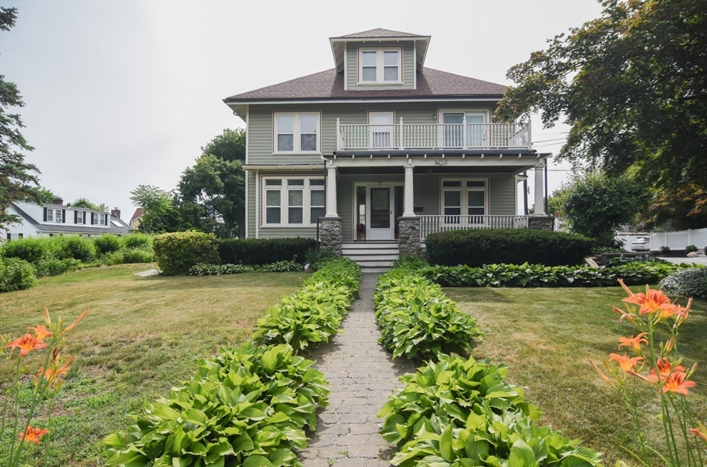 76 Washington St Property Photo 1