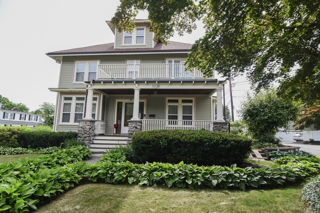 76 Washington St Property Photo 2