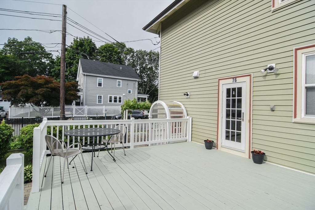 76 Washington St Property Photo 25