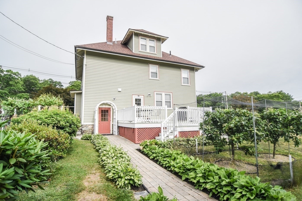 76 Washington St Property Photo 28