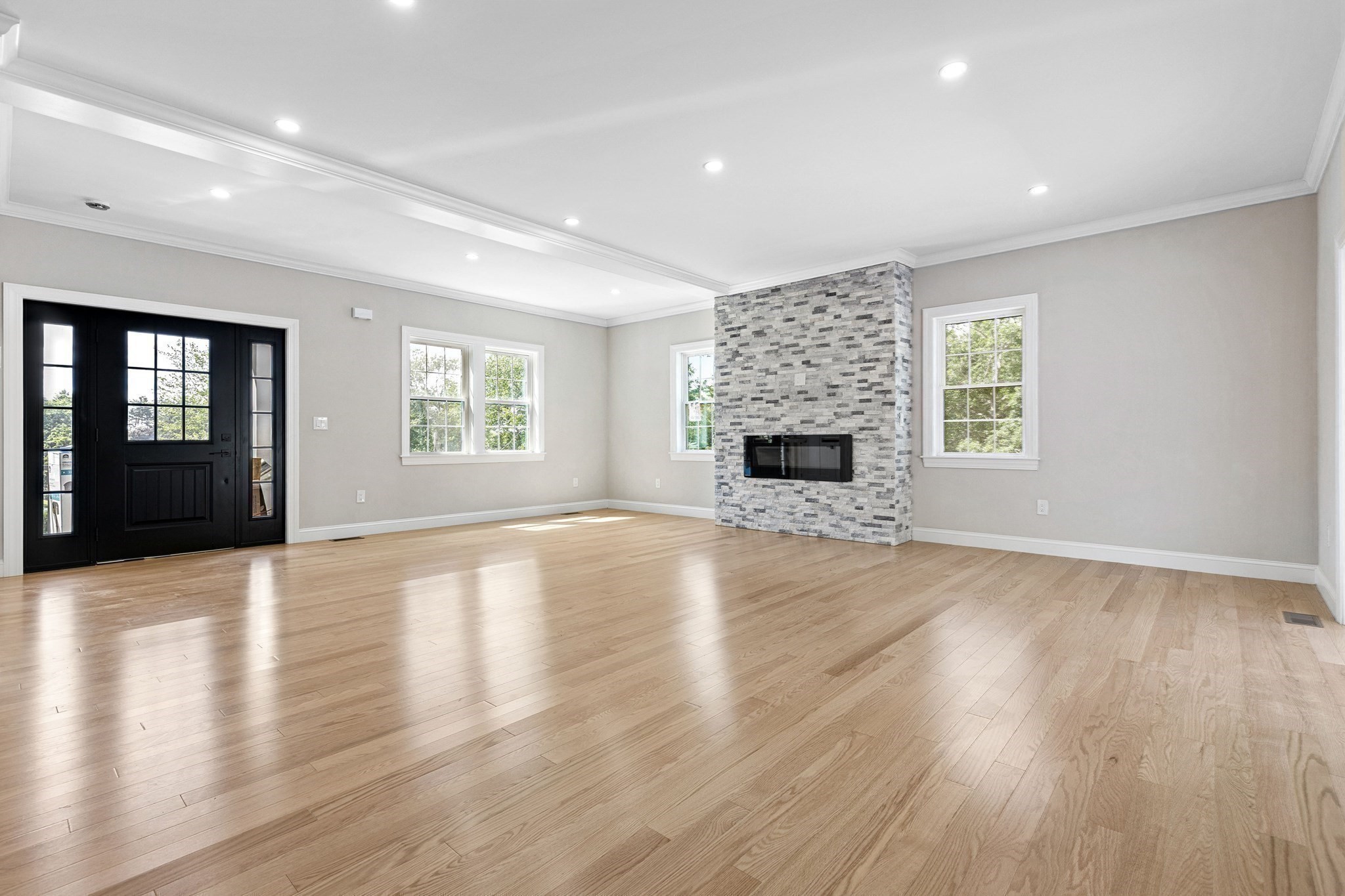 53 Louis St Property Photo 5