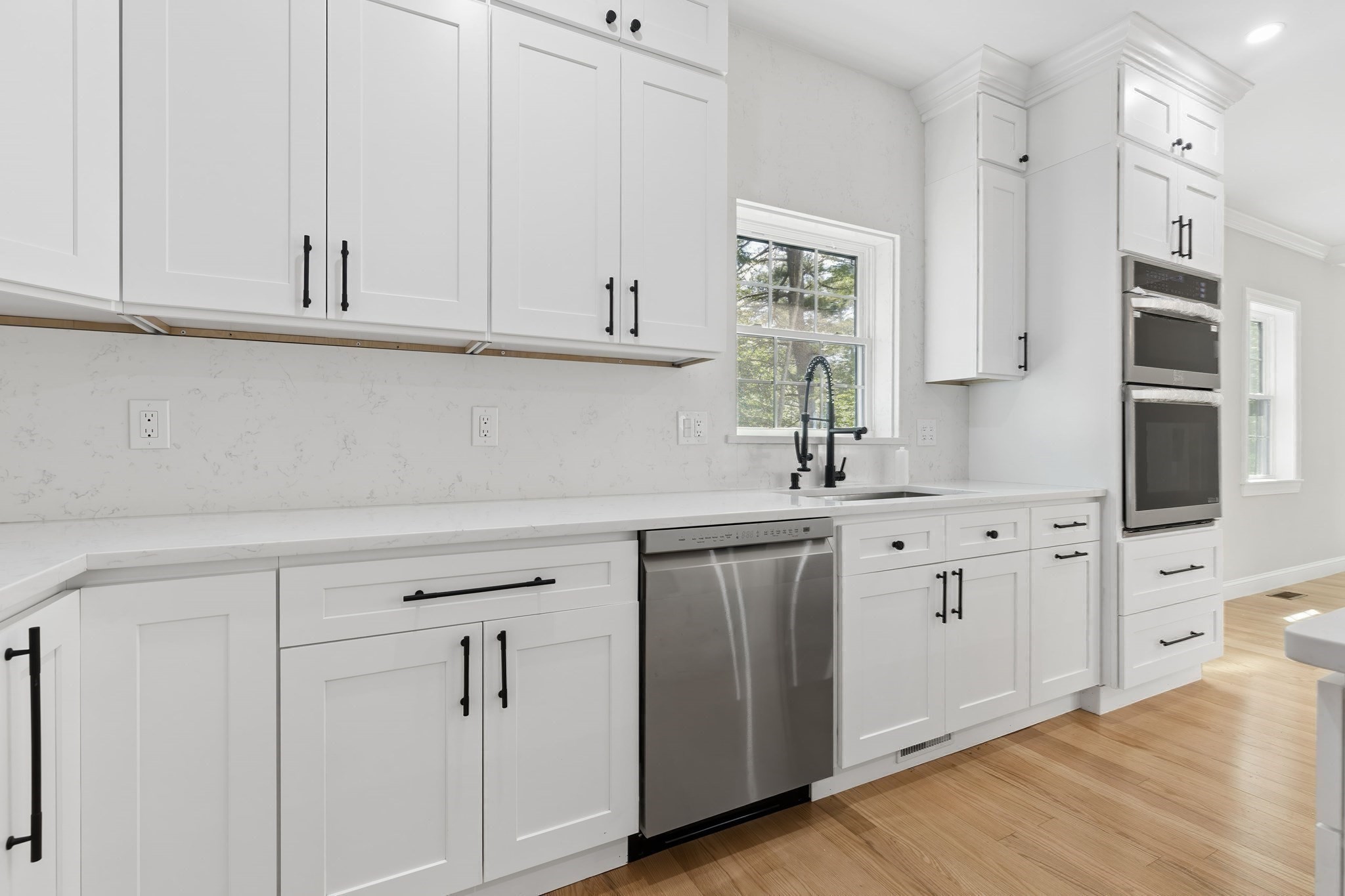 53 Louis St Property Photo 6