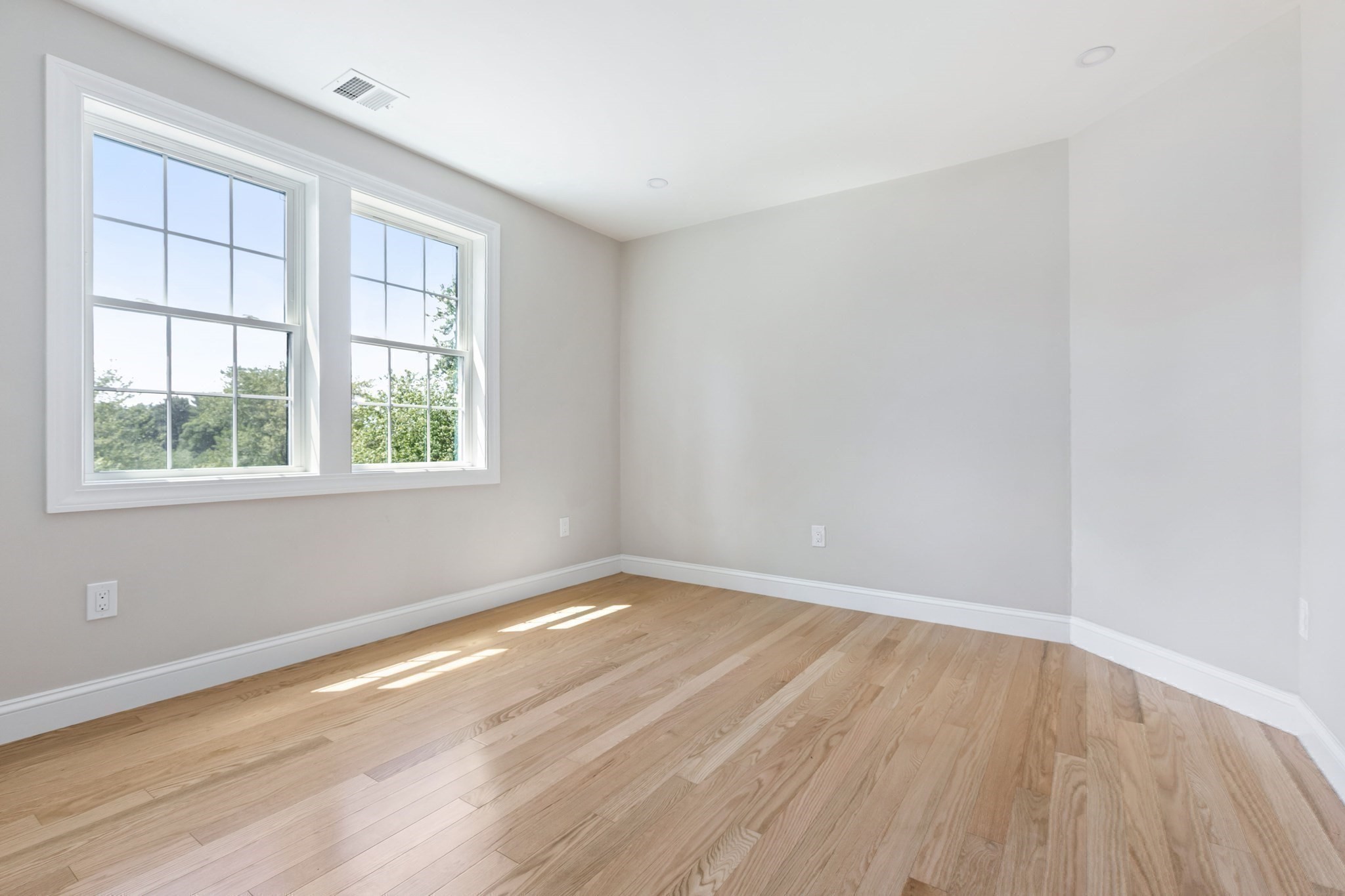 53 Louis St Property Photo 14