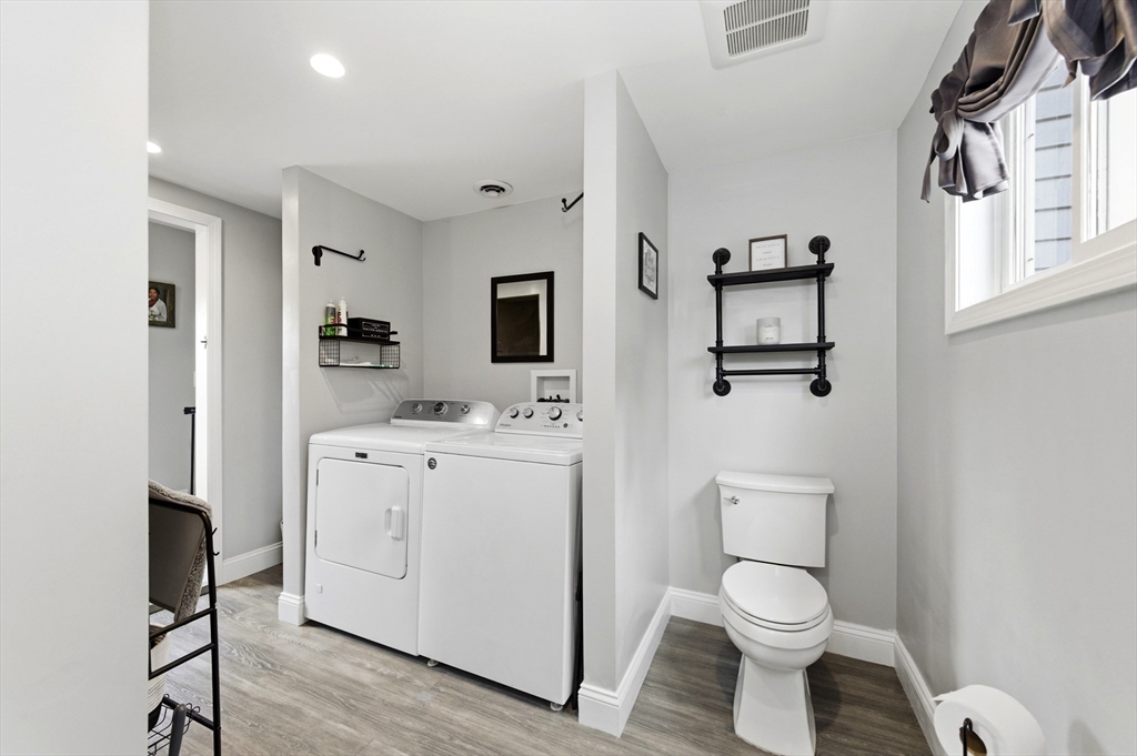 21 Pleasant Street Property Photo 8