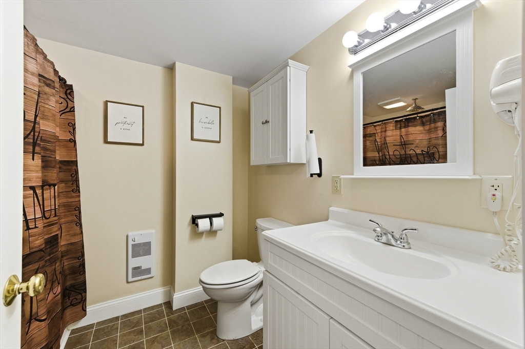 21 Pleasant Street Property Photo 13
