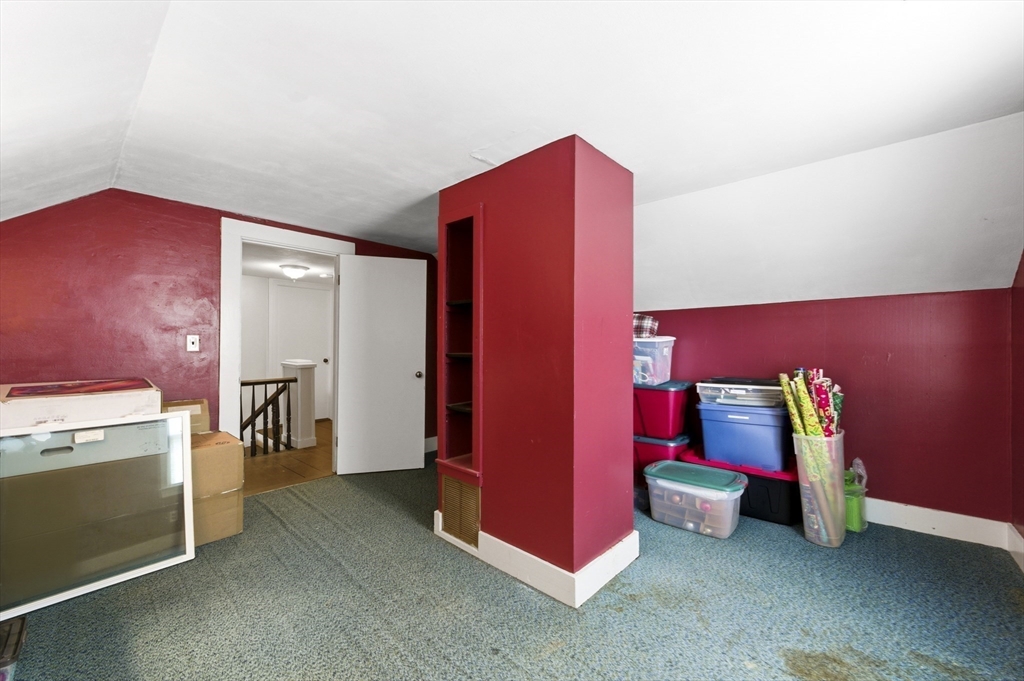 21 Pleasant Street Property Photo 17