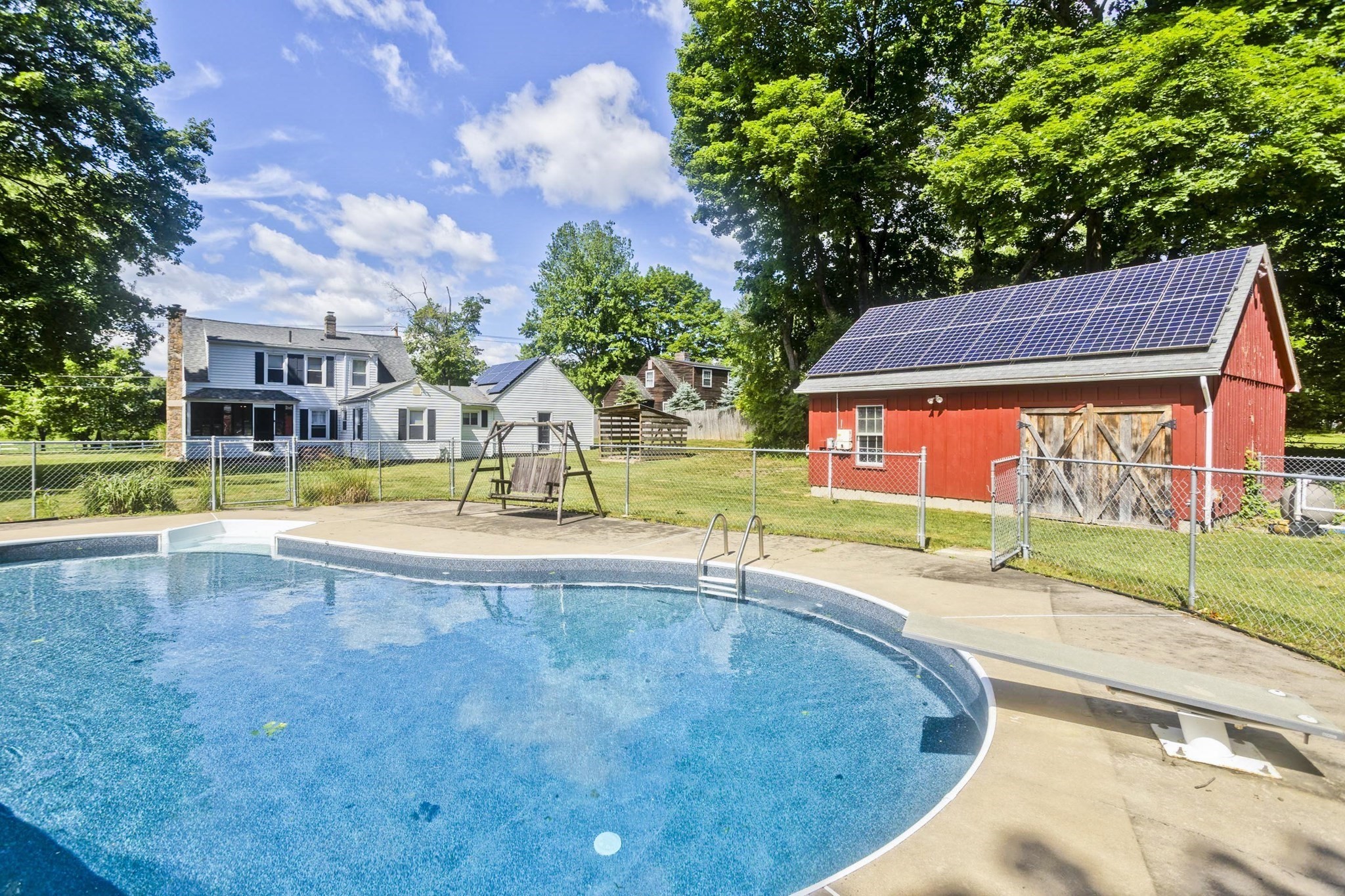 138 Vining Hill Rd Property Photo 3