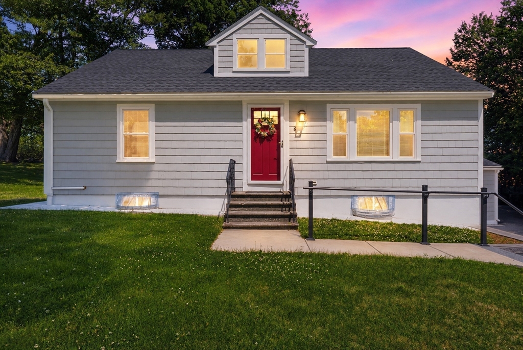 8 Millbury Terrace Property Photo 3
