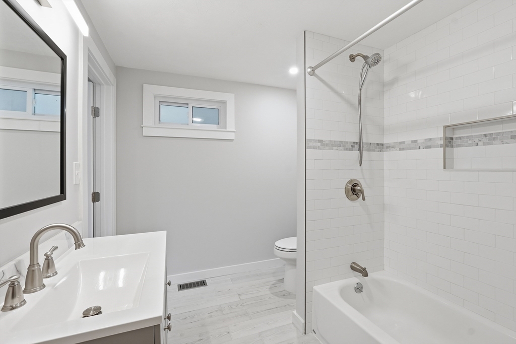 8 Millbury Terrace Property Photo 17