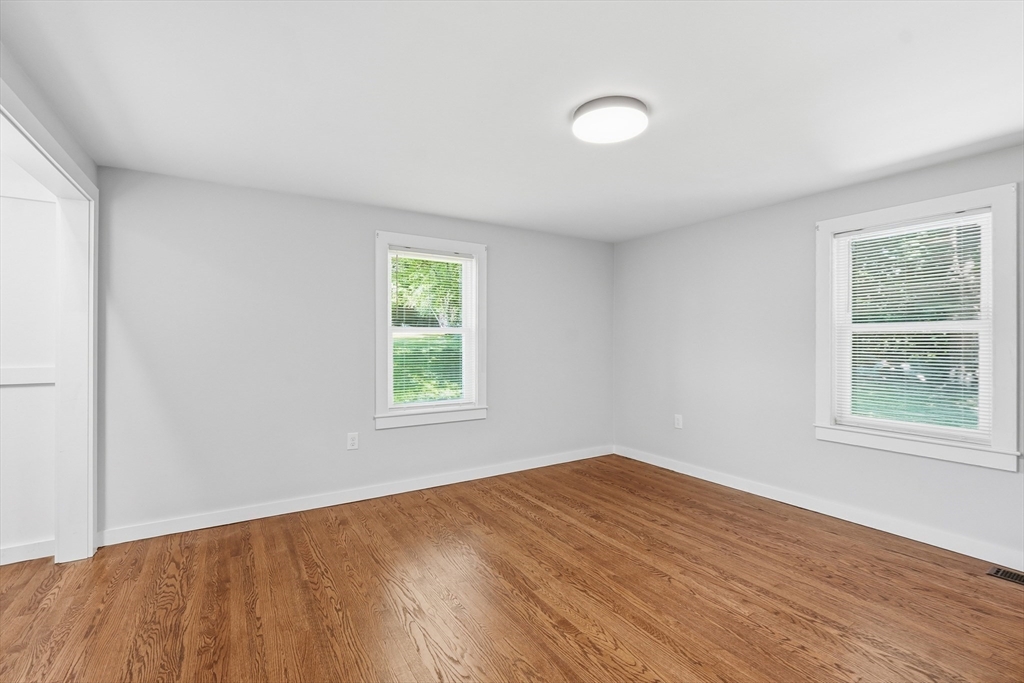 8 Millbury Terrace Property Photo 19