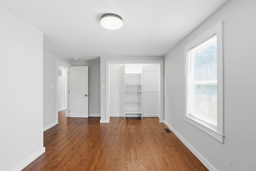 8 Millbury Terrace Property Photo 22