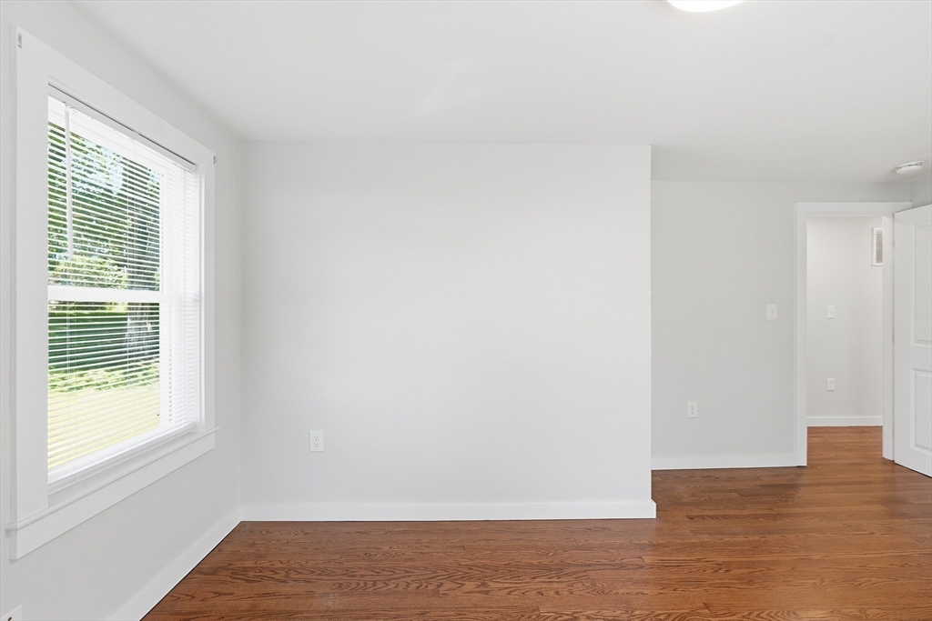 8 Millbury Terrace Property Photo 23