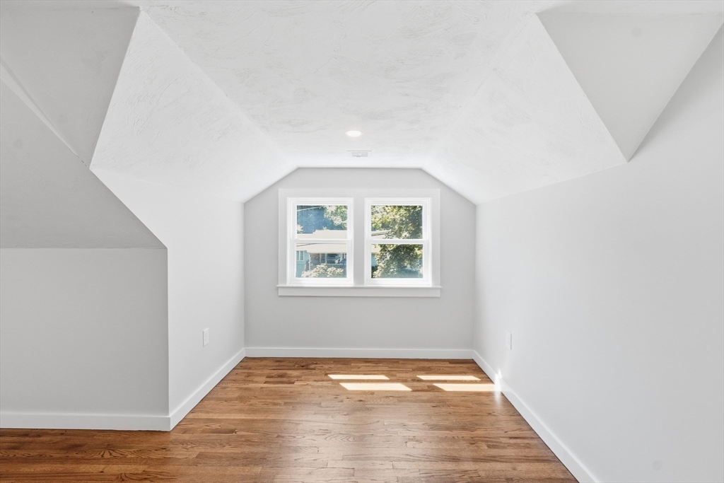 8 Millbury Terrace Property Photo 27